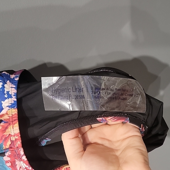 Modcloth BLACK FLORAL Kelsie One-Piece Swimsuit - Picture 3 of 4